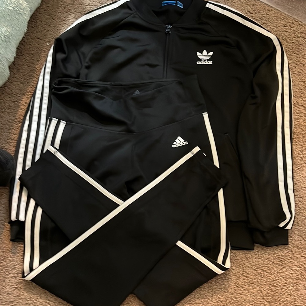 Woman’s Adidas outfit set